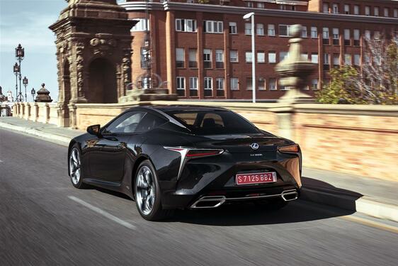 LC 500h 2016