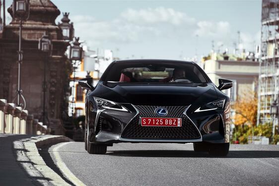 LC 500h 2016