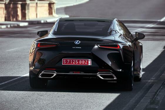 LC 500h 2016