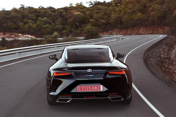 LC 500h 2016