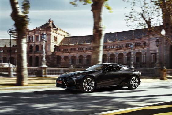LC 500h 2016