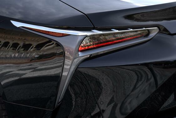 LC 500h 2016