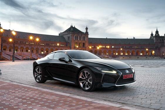LC 500h 2016