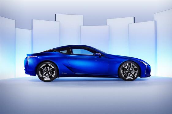 LC 500h 2016