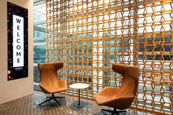 LOUNGE by Lexus