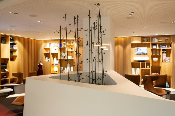 LOUNGE by Lexus