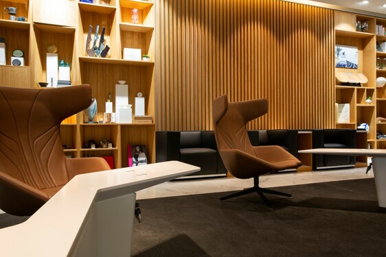 LOUNGE by Lexus