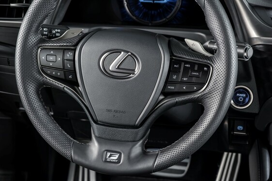 Lexus ES F Sport