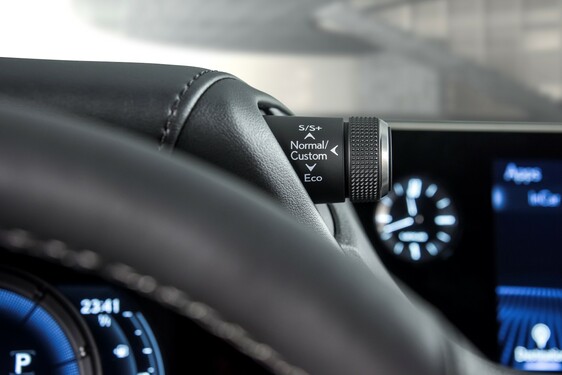 Lexus ES F Sport
