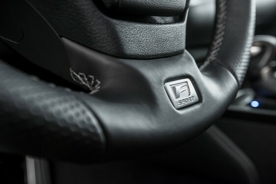 Lexus ES F Sport