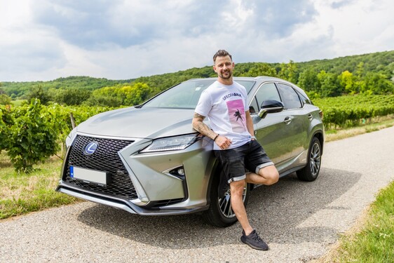 Tomášom Tatar exkluzívne aj o modeli Lexus RX 450h
