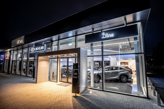 LEXUS ROZŠIRUJE SVOJU PREDAJNÚ SIEŤ OTVORENÍM NOVÉHO SHOWROOMU V ŽILINE 
