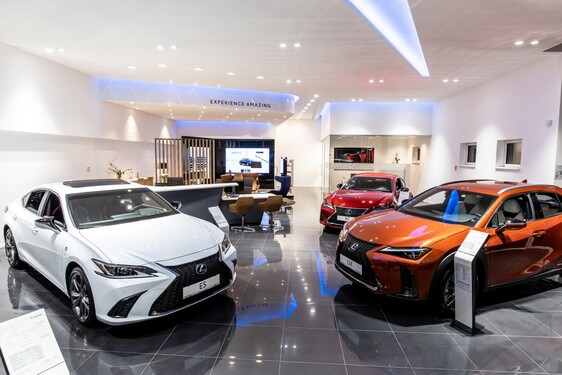 LEXUS ROZŠIRUJE SVOJU PREDAJNÚ SIEŤ OTVORENÍM NOVÉHO SHOWROOMU V ŽILINE 