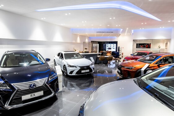 LEXUS ROZŠIRUJE SVOJU PREDAJNÚ SIEŤ OTVORENÍM NOVÉHO SHOWROOMU V ŽILINE 