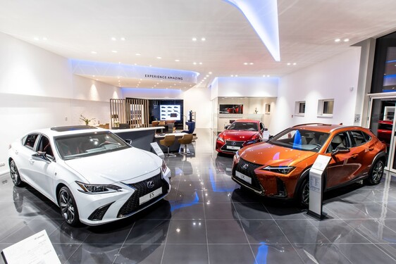 LEXUS ROZŠIRUJE SVOJU PREDAJNÚ SIEŤ OTVORENÍM NOVÉHO SHOWROOMU V ŽILINE 