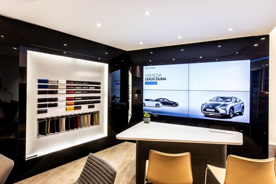 LEXUS ROZŠIRUJE SVOJU PREDAJNÚ SIEŤ OTVORENÍM NOVÉHO SHOWROOMU V ŽILINE 