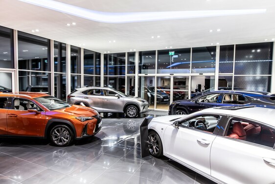LEXUS ROZŠIRUJE SVOJU PREDAJNÚ SIEŤ OTVORENÍM NOVÉHO SHOWROOMU V ŽILINE 
