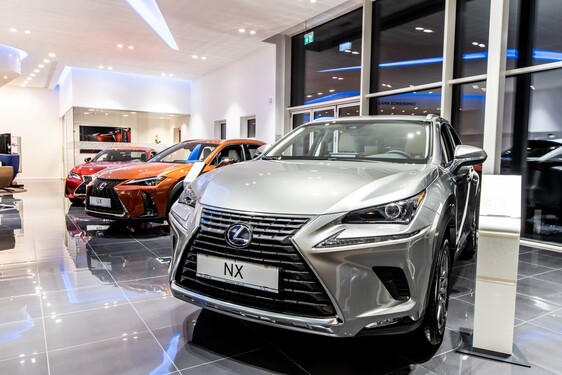LEXUS ROZŠIRUJE SVOJU PREDAJNÚ SIEŤ OTVORENÍM NOVÉHO SHOWROOMU V ŽILINE 