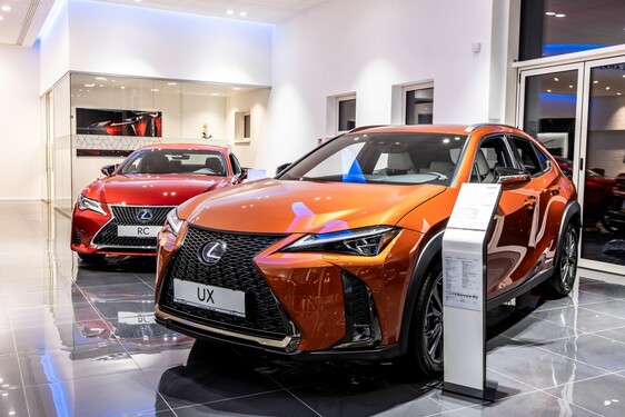 LEXUS ROZŠIRUJE SVOJU PREDAJNÚ SIEŤ OTVORENÍM NOVÉHO SHOWROOMU V ŽILINE 