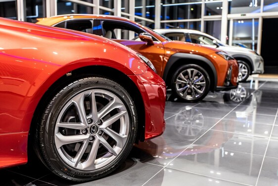 LEXUS ROZŠIRUJE SVOJU PREDAJNÚ SIEŤ OTVORENÍM NOVÉHO SHOWROOMU V ŽILINE 