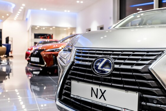 LEXUS ROZŠIRUJE SVOJU PREDAJNÚ SIEŤ OTVORENÍM NOVÉHO SHOWROOMU V ŽILINE 