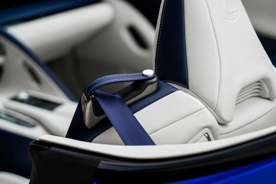 LEXUS LC CONVERTIBLE - KRÁSA A FUNKČNOSŤ