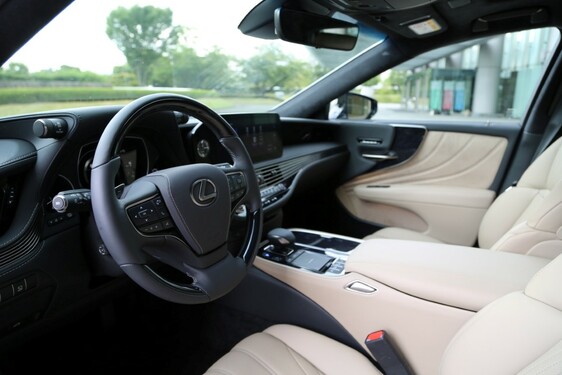 Dizajnér vozidiel Lexus Keitarou Hinoue hovorí o inšpirácii a japonskej láske k automobilom „Ajša“