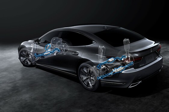 Nový vlajkový sedan Lexus LS prináša nevídaný komfort jazdy vďaka zmyslu značky Lexus pre detail