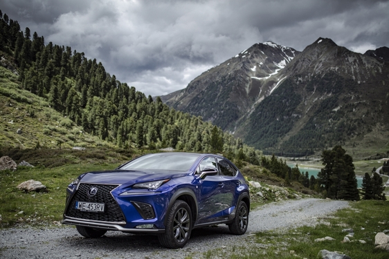 Lexus NX 2018