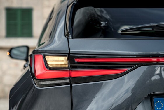 Lexus NX 2022