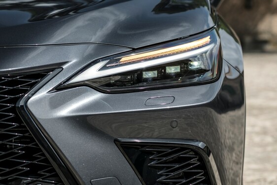Lexus NX 2022