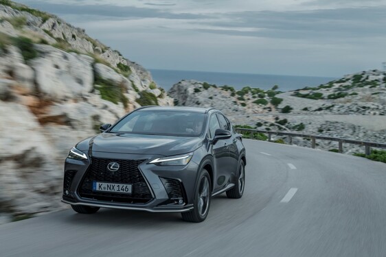 Lexus NX 2022