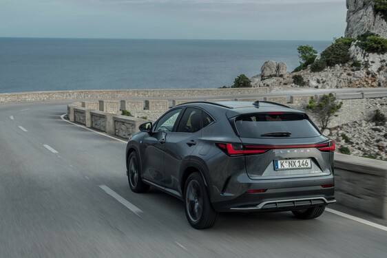 Lexus NX 2022