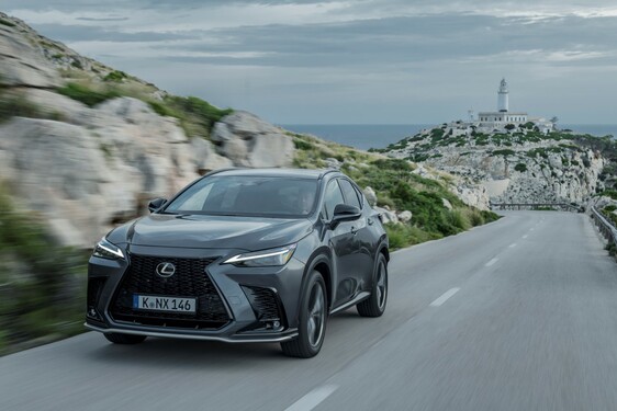 Lexus NX 2022