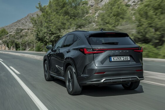 Lexus NX 2022