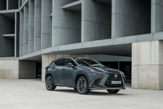 Lexus NX 2022