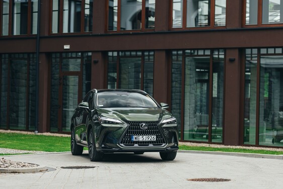 Lexus NX 2022
