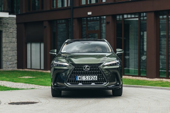 Lexus NX 2022