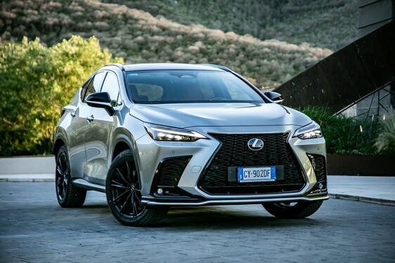 Lexus NX 2022