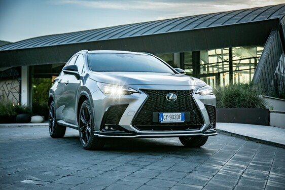 Lexus NX 2022