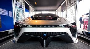 LEXUS PRIVÁŽA NA GOODWOOD ELEKTRIFIKOVANÝ ŠPORTOVÝ KONCEPT
