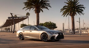 Nový vlajkový sedan Lexus LS prináša nevídaný komfort jazdy vďaka zmyslu značky Lexus pre detail