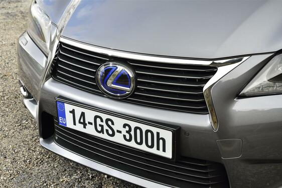 GS 300h 2013