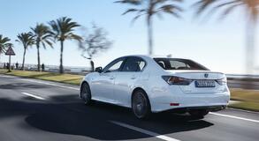 GS 450h 2016