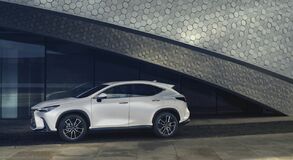 Lexus NX s novými luxusnými palubnými funkciami a najnovšími technológiami