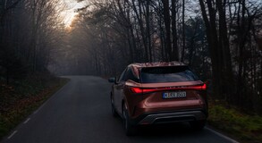 2023 RX 350h 