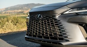 Lexus RX 450 + plug-in hybrid