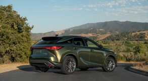 Lexus RX 450 + plug-in hybrid