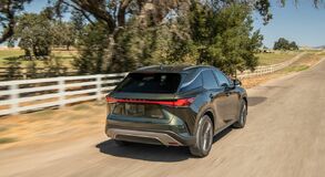 Lexus RX 450 + plug-in hybrid