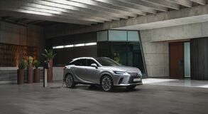 Lexus RX 450 + plug-in hybrid